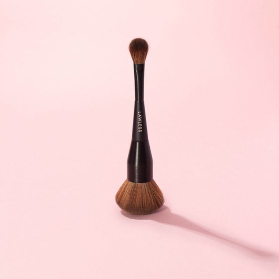 Lawless Multi-Use Powder Brush